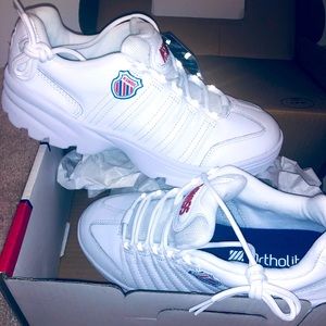 Brand new men’s size 9 K Swiss tennis shoes! New w Box!